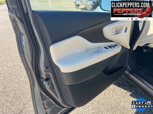 Used 2024 Nissan Murano Platinum w/ Cargo Package image 11