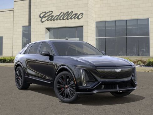 New 2026 Cadillac Lyriq V w/ Exterior Carbon Fiber Package AWD/4WD image 7