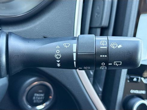 Used 2020 Subaru Crosstrek 2.0i Premium w/ Moonroof Package 2 image 13