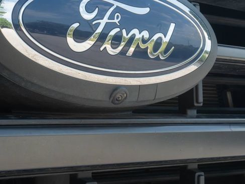 Used 2021 Ford F150 Lariat w/ Equipment Group 502A High AWD/4WD image 3