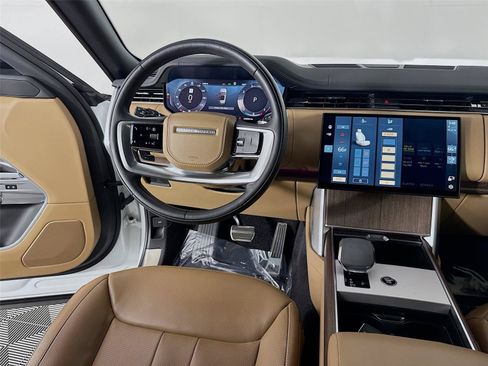 Certified 2024 Land Rover Range Rover Long Wheelbase SE AWD/4WD image 25
