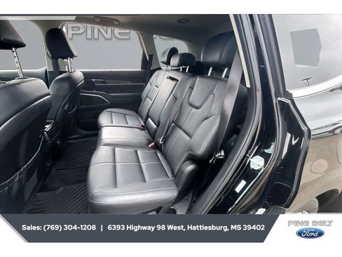Used 2024 Kia Telluride EX FWD image 19