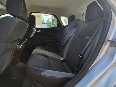 Used 2013 Ford Focus SE FWD image 15