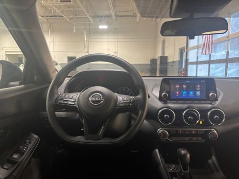Used 2025 Nissan Sentra S image 32