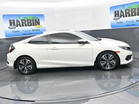 Used 2017 Honda Civic EX-L image 7