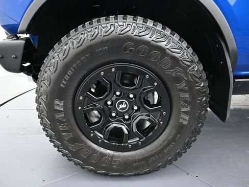 Certified 2021 Ford Bronco First Edition AWD/4WD image 9