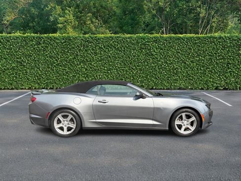 Used 2022 Chevrolet Camaro LT RWD image 2