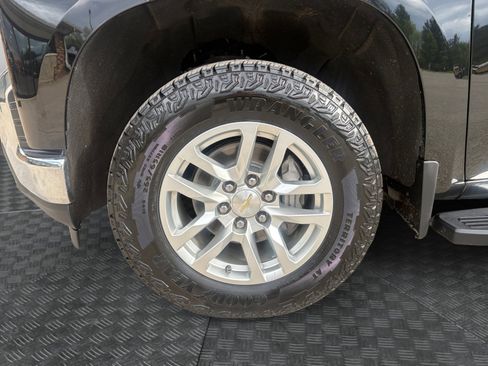 Used 2021 Chevrolet Silverado 1500 LT AWD/4WD image 14