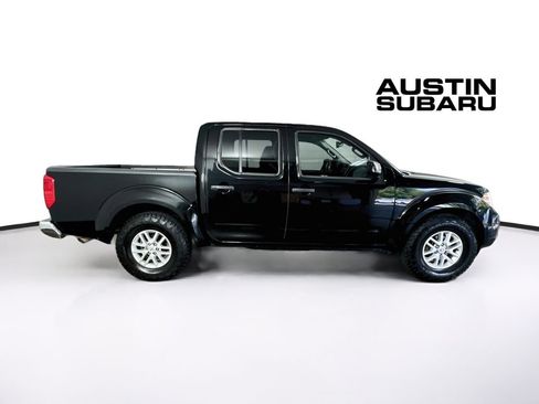Used 2016 Nissan Frontier SV RWD image 8