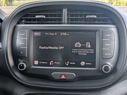 Used 2024 Kia Soul LX w/ Option Group 015 FWD image 17