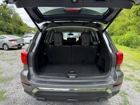 Used 2020 Nissan Pathfinder SL AWD/4WD image 29