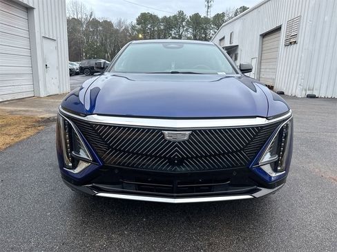 Used 2024 Cadillac Lyriq Luxury image 10