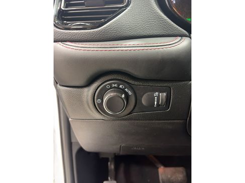 Used 2023 Dodge Durango GT image 12