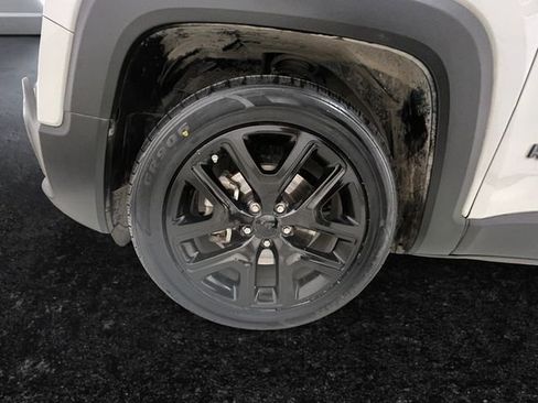 Used 2017 Jeep Renegade Altitude image 27