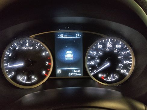 Used 2017 Nissan Sentra SR w/ SR Midnight Edition image 23