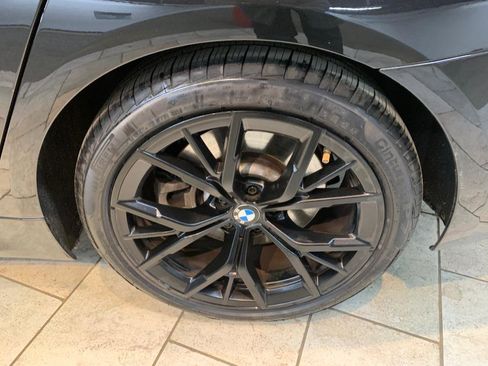 Used 2022 BMW 540i xDrive w/ M Sport Package image 11