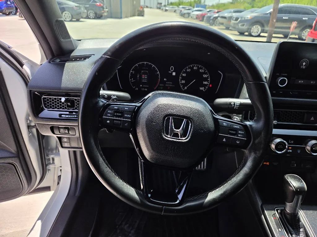 Used 2023 Honda Civic Sport image 28