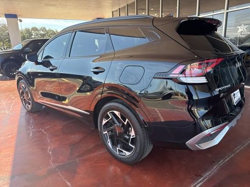 Used 2025 Kia Sportage SX image 6