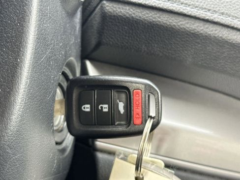 Used 2015 Honda CR-V LX image 25