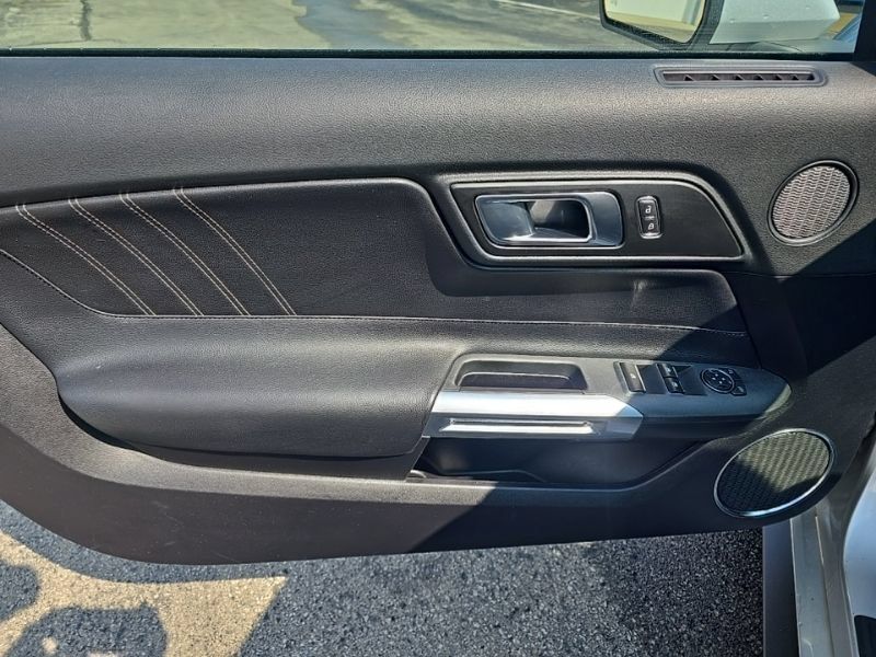 Used 2019 Ford Mustang GT Premium RWD image 23