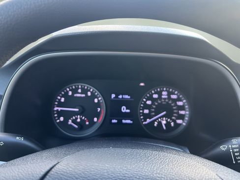 Used 2020 Hyundai Tucson SE image 13