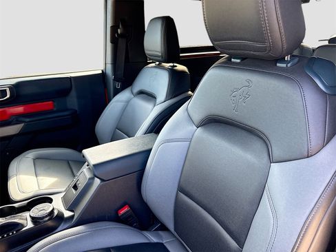Used 2023 Ford Bronco Outer Banks image 21