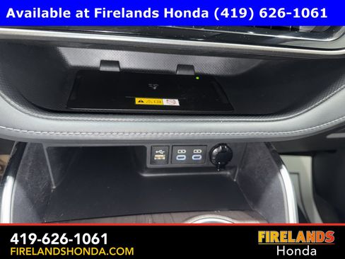 Used 2023 Toyota Highlander Limited image 23