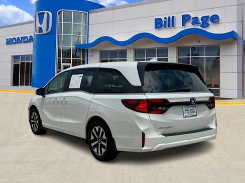 Certified 2026 Honda Odyssey EX-L image 6