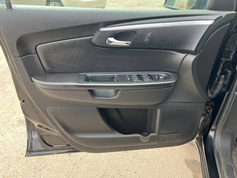 Used 2012 Chevrolet Traverse LT w/ All-Star Edition AWD/4WD image 2