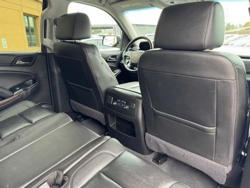 Used 2020 Chevrolet Suburban LT AWD/4WD image 21