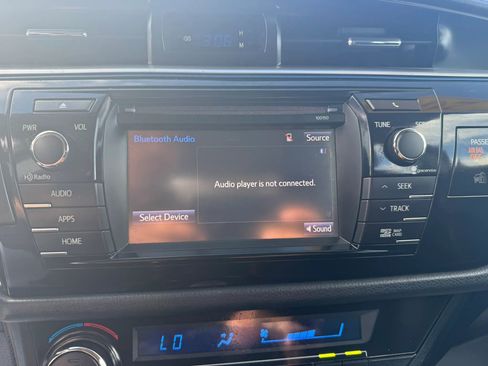 Used 2014 Toyota Corolla LE Premium w/ Driver Convenience Package FWD image 20