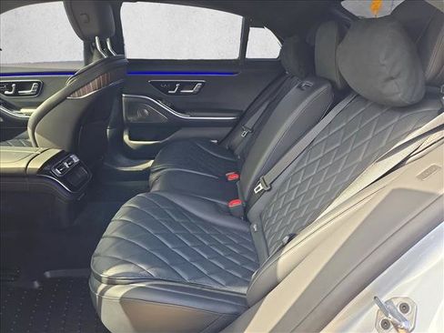 Certified 2022 Mercedes-Benz S 580 4MATIC Sedan image 17