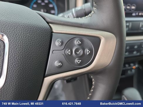 Used 2022 GMC Canyon Denali image 17