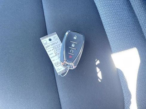 Used 2025 Chevrolet TrailBlazer LS w/ LS Convenience Package FWD image 32