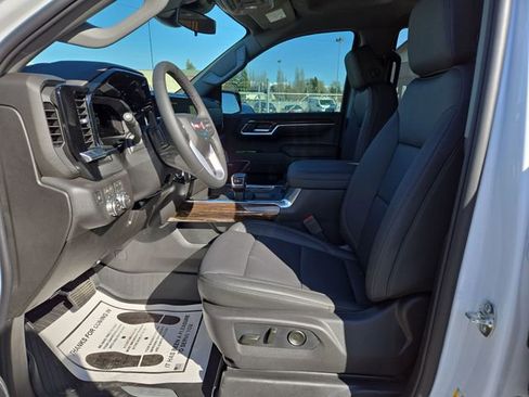 New 2026 GMC Sierra 1500 Elevation w/ Elevation Premium Package image 2