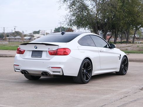 Used 2015 BMW M4 Coupe image 10