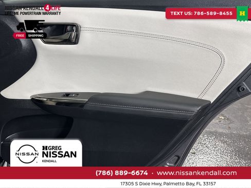 Used 2016 Toyota Avalon Limited w/ Toyota Safety Sense Package image 36