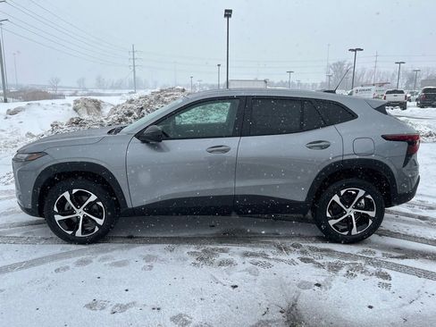 New 2026 Chevrolet Trax RS image 4