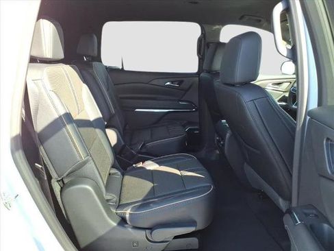 New 2026 Chevrolet Traverse High Country image 13