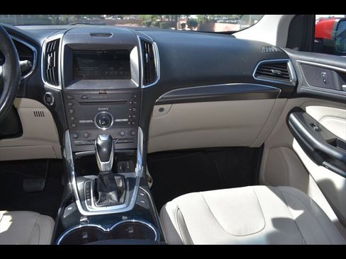 Used 2015 Ford Edge Titanium w/ Equipment Group 302A image 31