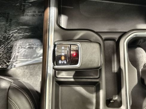 Used 2023 GMC Sierra 1500 SLT w/ SLT Convenience Package image 18