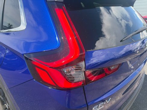 Used 2024 Honda CR-V Sport image 16