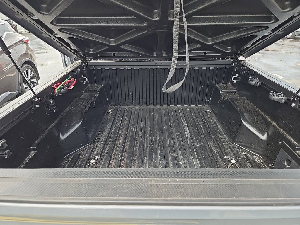 Used 2019 Toyota Tacoma TRD Sport RWD image 5