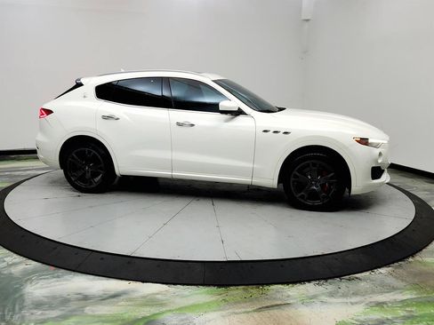 Used 2019 Maserati Levante S AWD/4WD image 4