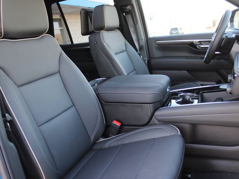 New 2026 Chevrolet Tahoe Premier image 17