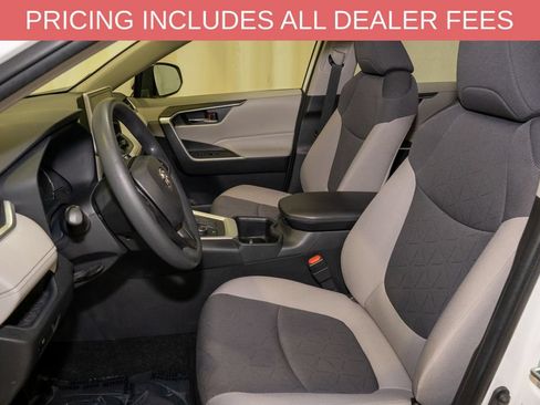 Certified 2023 Toyota RAV4 XLE AWD/4WD image 10