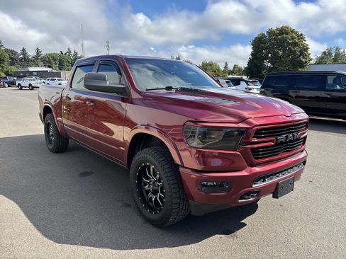 Used 2021 RAM 1500 Laramie AWD/4WD image 6