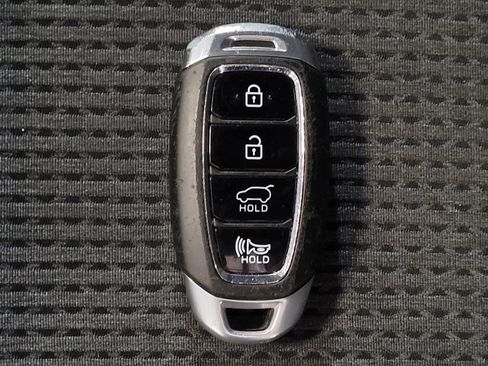 Used 2019 Hyundai Santa Fe SEL FWD image 32