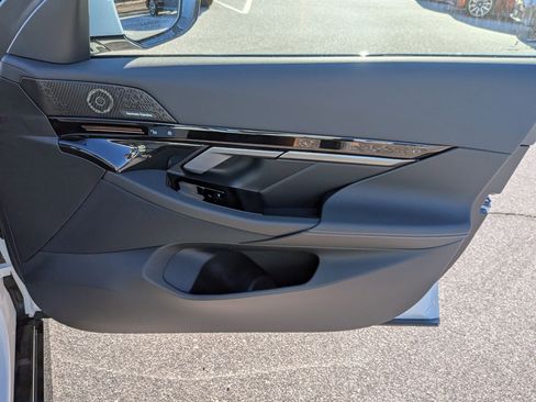 New 2026 BMW 530i xDrive w/ M Sport Package image 34