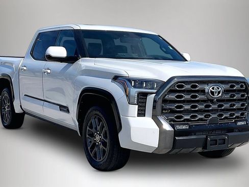 Used 2022 Toyota Tundra Platinum RWD image 1